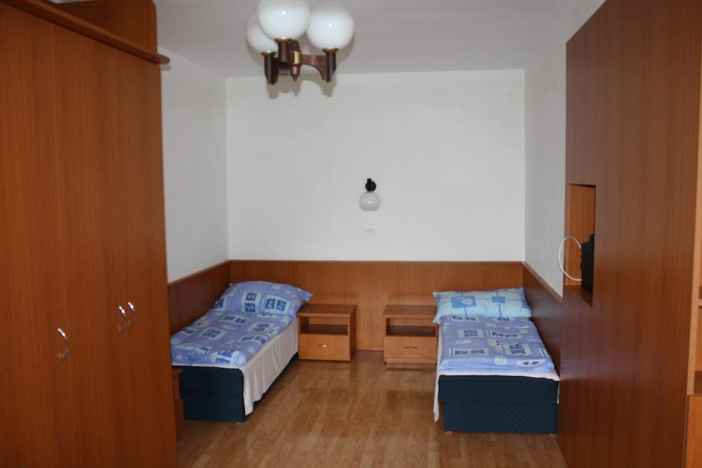 Hotel Hethland Zamardi Vsz Ueduelo Chambre photo