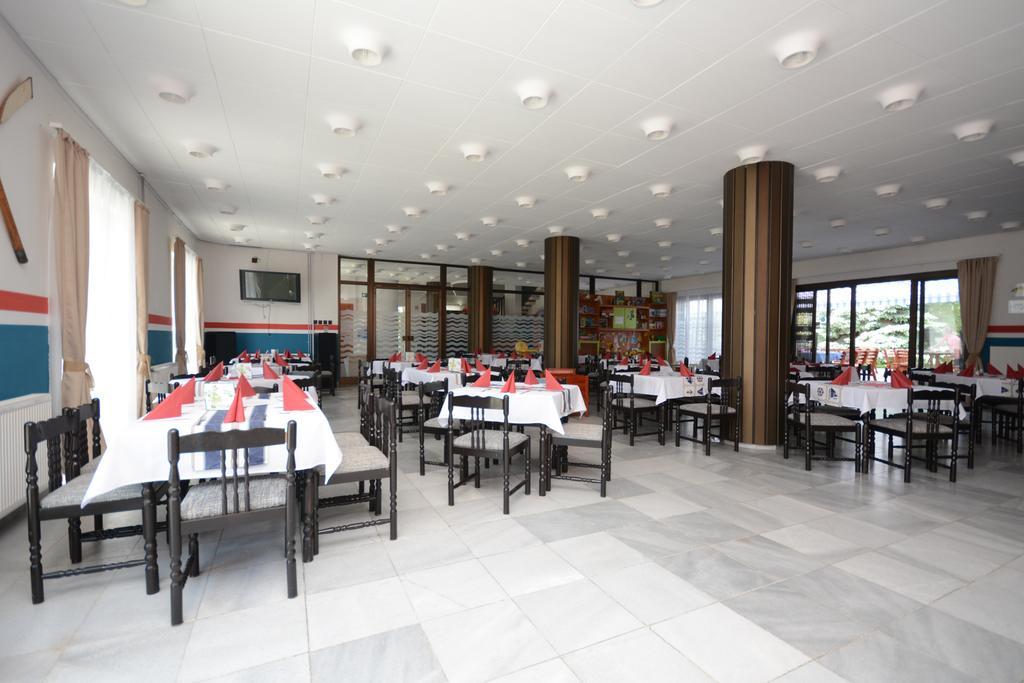 Hotel Hethland Zamardi Vsz Ueduelo Extérieur photo