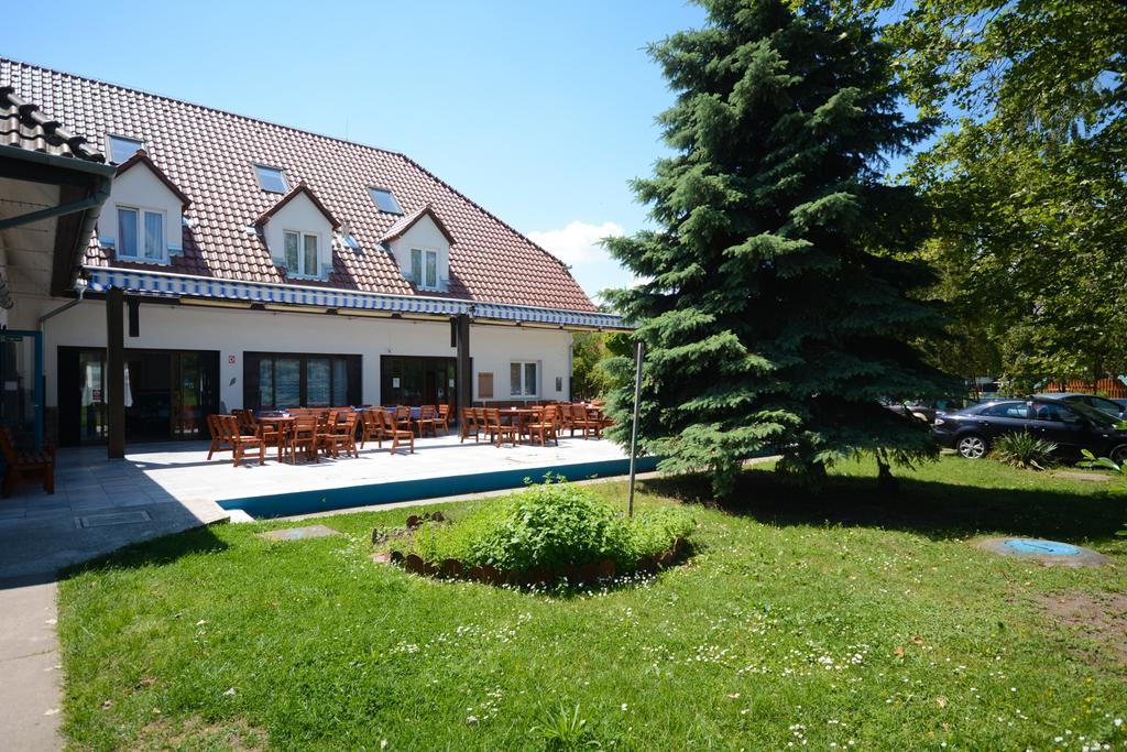 Hotel Hethland Zamardi Vsz Ueduelo Extérieur photo